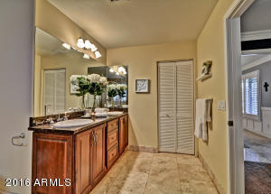 4450 E Clarendon Ave, Phoenix, AZ 85018 photo 32