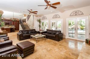 512 E Tuckey Ln, Phoenix, AZ 85012 photo 12