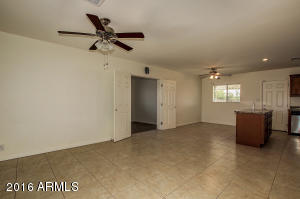 429 N 28th St, Phoenix, AZ 85008 photo 4