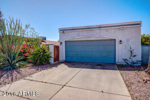 905 Escuda Dr, Phoenix, AZ 85024 photo 2