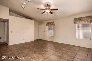 905 Escuda Dr, Phoenix, AZ 85024 photo 9