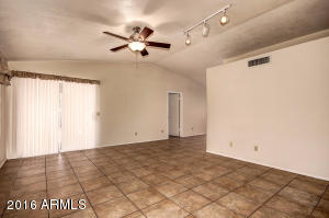905 Escuda Dr, Phoenix, AZ 85024 photo 7