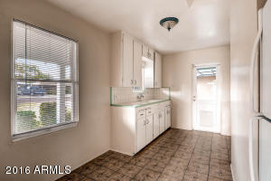 1501 E Clarendon Ave, Phoenix, AZ 85014 photo 6