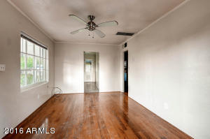 1501 E Clarendon Ave, Phoenix, AZ 85014 photo 4