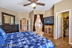 3910 E Tremaine Ave, Gilbert, AZ 85234 photo 4