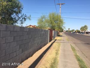 2001 N 37th Dr, Phoenix, AZ 85009 photo 2