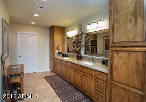 2167 E Willis Rd, Gilbert, AZ 85297 photo 20