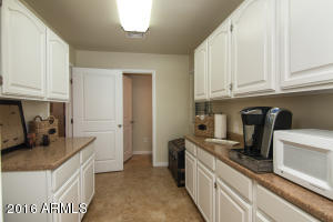 2167 E Willis Rd, Gilbert, AZ 85297 photo 4