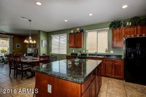 1916 E Azalea Ct, Gilbert, AZ 85298 photo 6