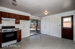 8141 W Avalon Dr, Phoenix, AZ 85033 photo 3