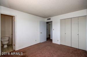 8141 W Avalon Dr, Phoenix, AZ 85033 photo 17