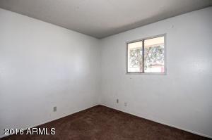 8141 W Avalon Dr, Phoenix, AZ 85033 photo 14
