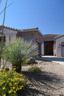 8714 E Nance St, Mesa, AZ 85207 photo 4