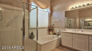 4281 E Chestnut Ln, Gilbert, AZ 85298 photo 17