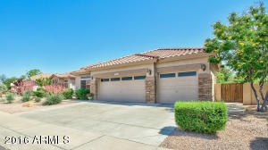 4281 E Chestnut Ln, Gilbert, AZ 85298 photo 3