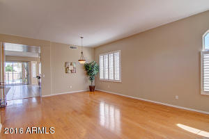 528 E Ranch Rd, Gilbert, AZ 85296 photo 3