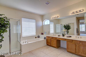 528 E Ranch Rd, Gilbert, AZ 85296 photo 23