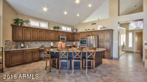 814 E Hiddenview Dr, Phoenix, AZ 85048 photo 7