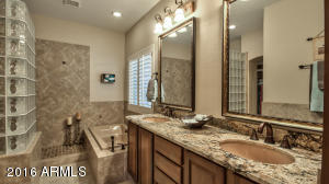814 E Hiddenview Dr, Phoenix, AZ 85048 photo 21