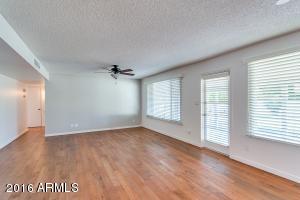 1952 E Manhatton Dr, Tempe, AZ 85282 photo 5