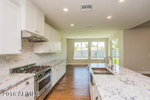 1315 E Ocotillo Rd, Phoenix, AZ 85014 photo 8