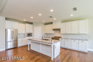 1315 E Ocotillo Rd, Phoenix, AZ 85014 photo 5