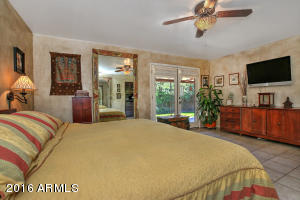5043 E Osborn Rd, Phoenix, AZ 85018 photo 14