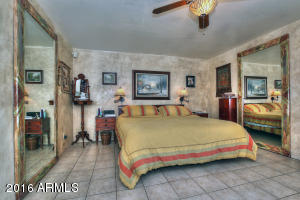 5043 E Osborn Rd, Phoenix, AZ 85018 photo 13