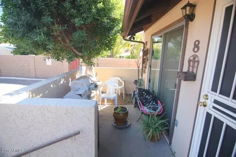 39 W Medlock Dr, Phoenix, AZ 85013 photo 8
