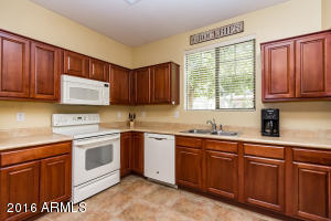 1971 Emily Ln, Gilbert, AZ 85295 photo 4