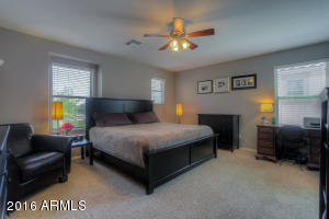 963 S Hawk Ln, Gilbert, AZ 85296 photo 11