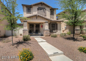 963 S Hawk Ln, Gilbert, AZ 85296 photo 1