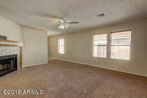 622 N Cobblestone St, Gilbert, AZ 85234 photo 5