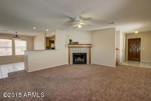 622 N Cobblestone St, Gilbert, AZ 85234 photo 4