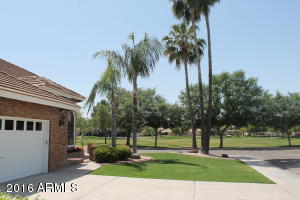 2125 E Desoto Way, Gilbert, AZ 85234 photo 2