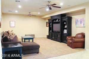 3901 E Parkview Dr, Gilbert, AZ 85295 photo 5