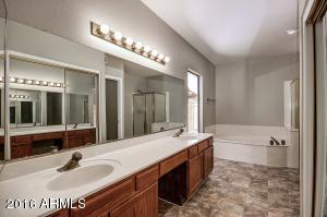 707 E Vaughn Ave, Gilbert, AZ 85234 photo 12