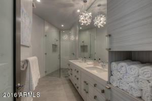 5833 N 46th St, Phoenix, AZ 85018 photo 9