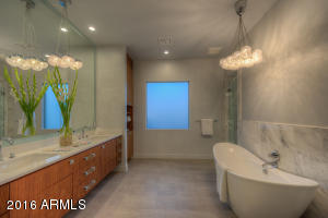 5833 N 46th St, Phoenix, AZ 85018 photo 18