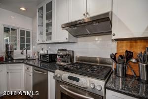 4835 N 30th Pl, Phoenix, AZ 85016 photo 6