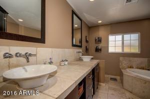 4835 N 30th Pl, Phoenix, AZ 85016 photo 23