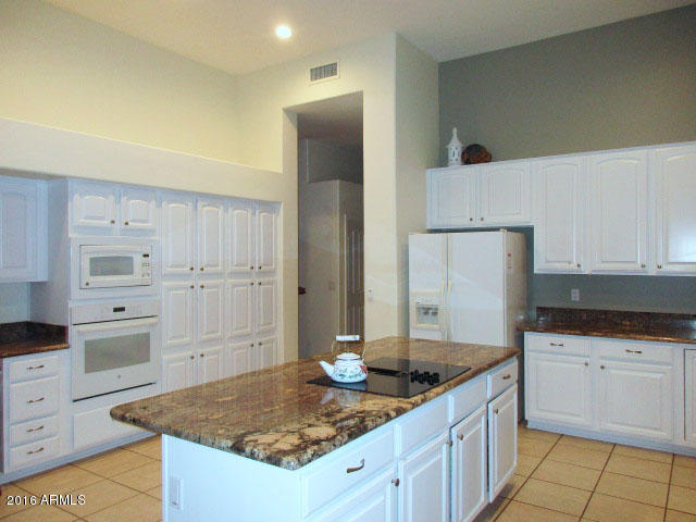 450 S Jared Dr, Gilbert, AZ 85296 photo 9