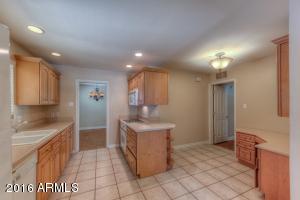 4019 E Whitton Ave, Phoenix, AZ 85018 photo 5