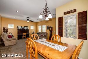 863 S Pheasant Dr, Gilbert, AZ 85296 photo 9