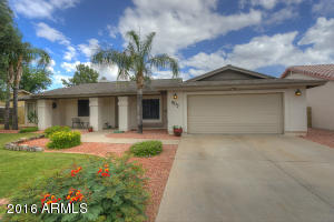 907 E Grandview Rd, Phoenix, AZ 85022 photo 1