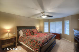 907 E Grandview Rd, Phoenix, AZ 85022 photo 8