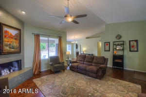 907 E Grandview Rd, Phoenix, AZ 85022 photo 3