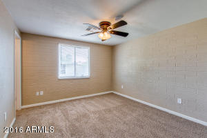 7225 W Camelback Rd, Phoenix, AZ 85033 photo 16