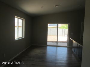 2926 E Mobile Ln, Phoenix, AZ 85040 photo 9