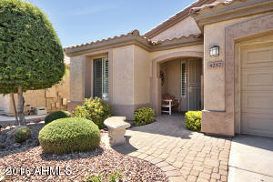 4257 E Azalea Dr, Gilbert, AZ 85298 photo 4